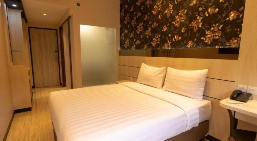 Mine Home Hotel By Sovia Bandung Luaran gambar